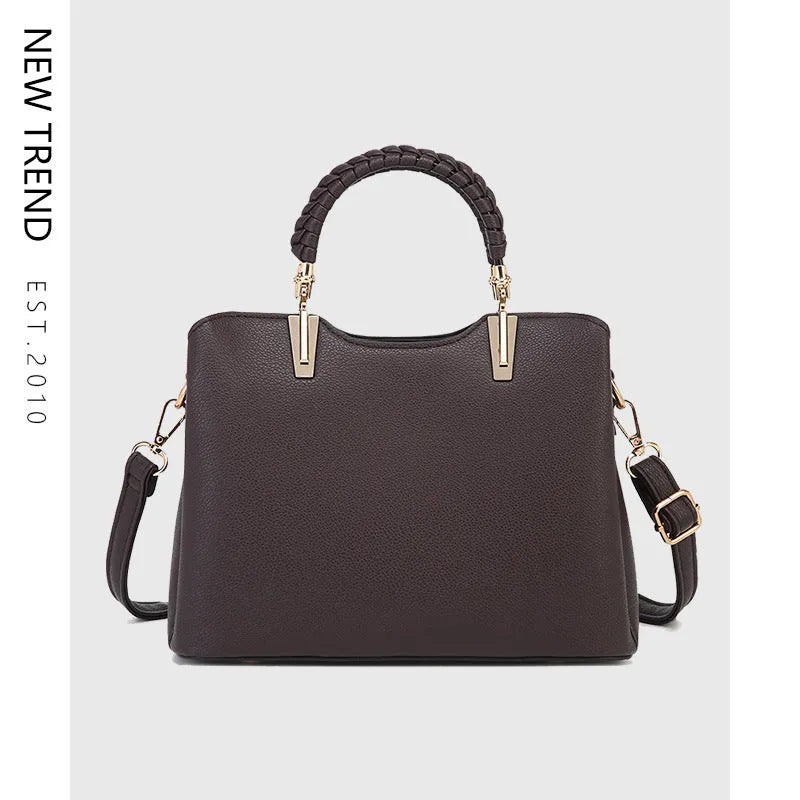 Western style PU crossbody handbag in beige, horizontal square 25x12x19cm, with stitching and contrast colour details.