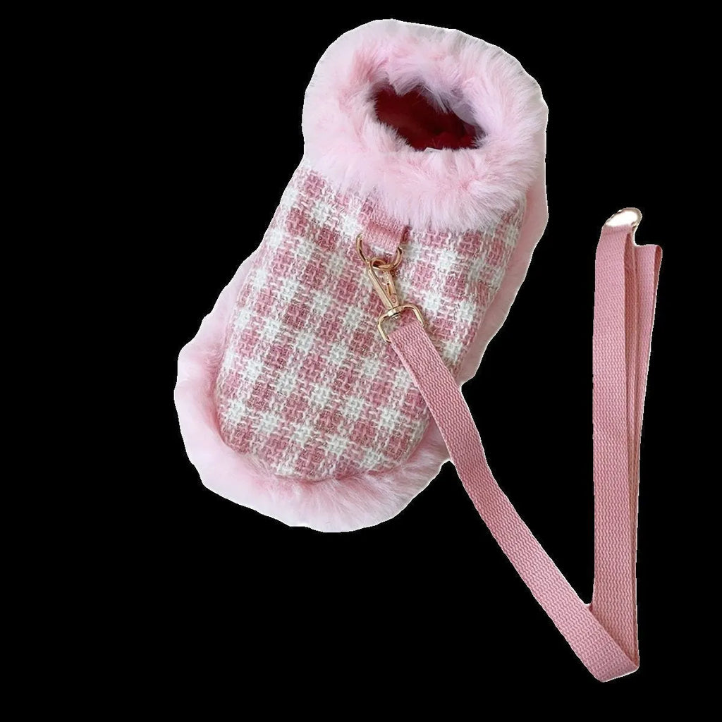 Pink cat costume set with cloak and beret for female cats with hand holding rope accessories