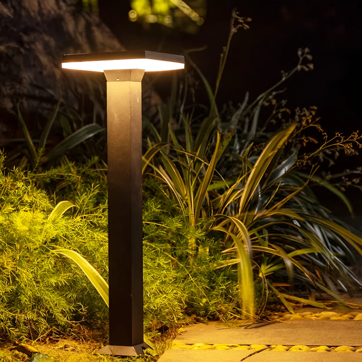 IP65 aluminium LED outdoor lawn lamp in 300mm or 600mm round or square design for garden and courtyard