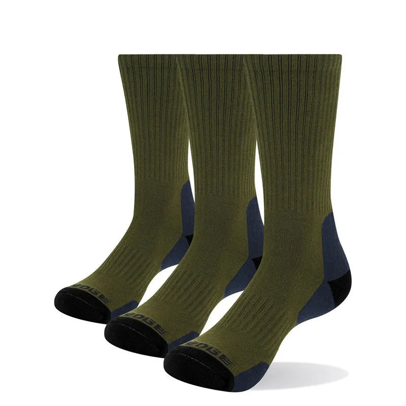 Men's medium tube combed cotton sports socks in black colour