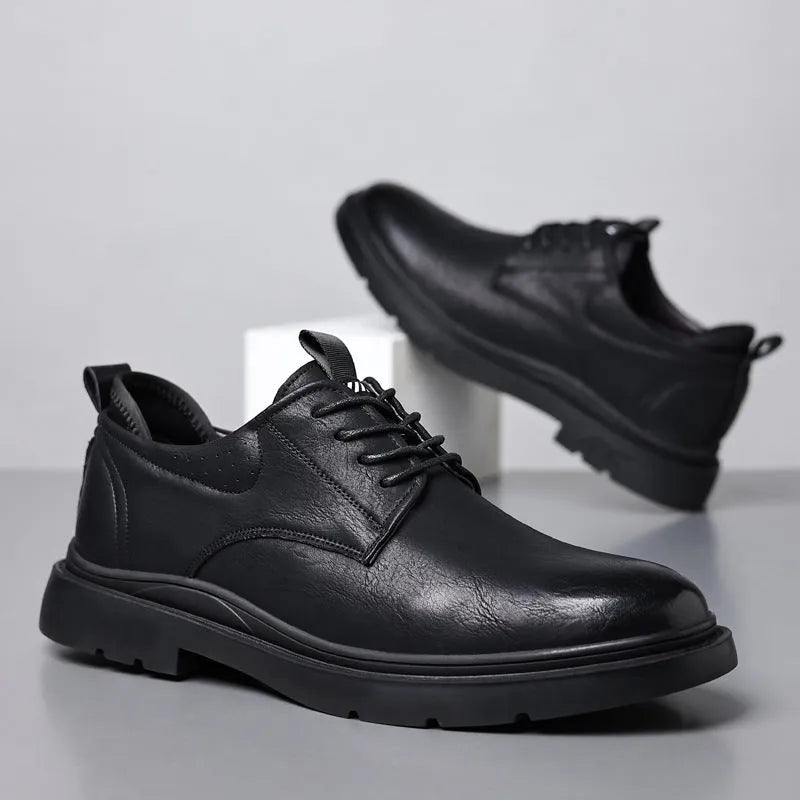 Men's black leather business shoes with rubber soles and sewing line detail