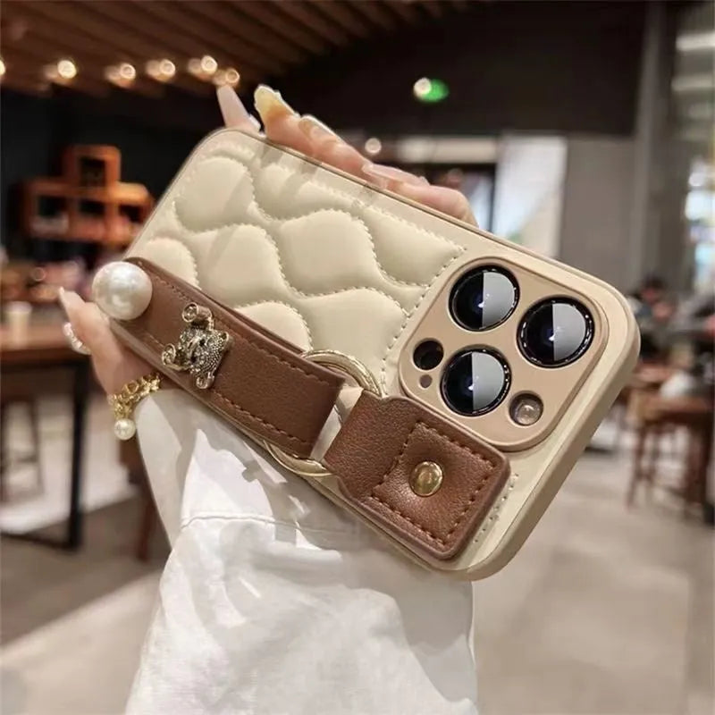 Shockproof all edge covered phone case in imitation leather, Brown Wallhang colour