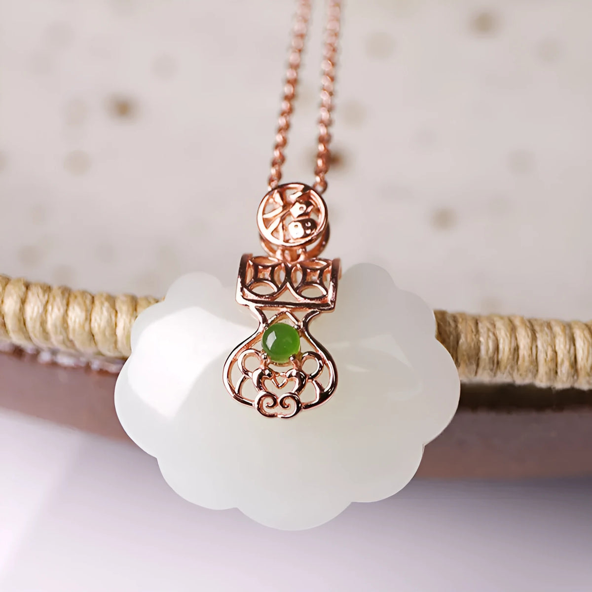 Ruyi safety lock necklace in S925 silver and Hetian jade with lock pendant, yellow gold or white gold colour