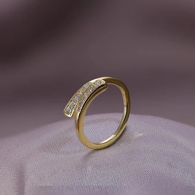 Geometric gold plated toe ring with rhinestone or water drop decoration on alloy base