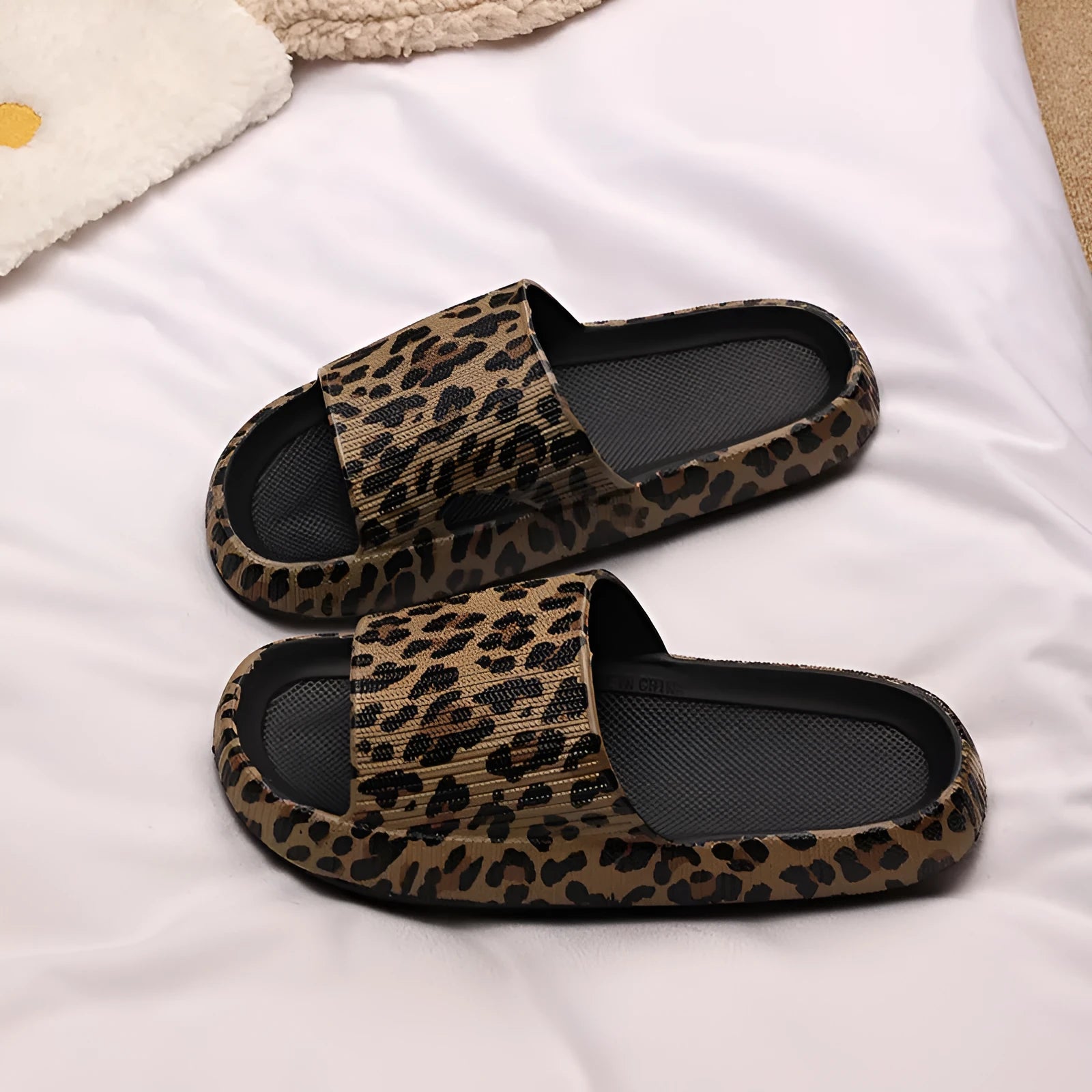 Leopard print EVA slippers with thick bottom in Korean style fashion