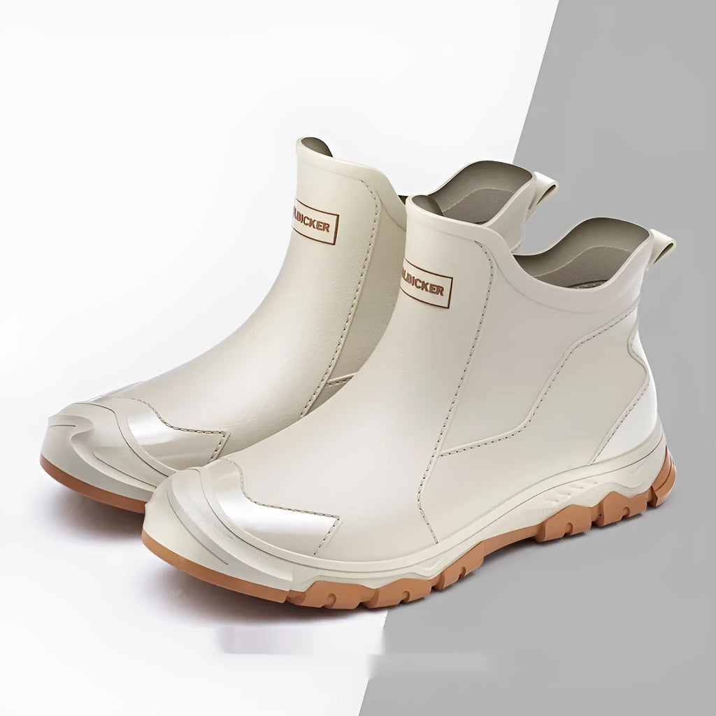 Korean style short tube PVC wading shoes in solid colours with non-slip plastic soles