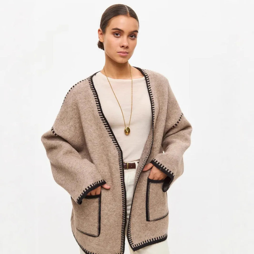 Loose fit knitted cardigan in imitation cashmere fabric, available in black, camel or white colour