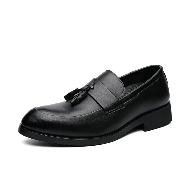Men's black and brown tassel slip-on business casual shoes with a rubber sole