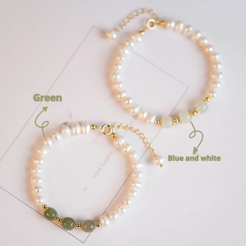 Diamond-shaped freshwater pearl bracelet in Hetian jade colour with electroplated finish