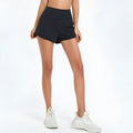 Women's high-waist fitness shorts in quick-drying nylon fabric for summer sports activities