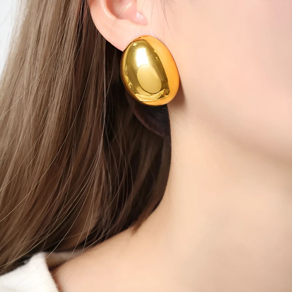 Geometric line earrings with stainless steel construction and electroplated 18K gold glazed surface