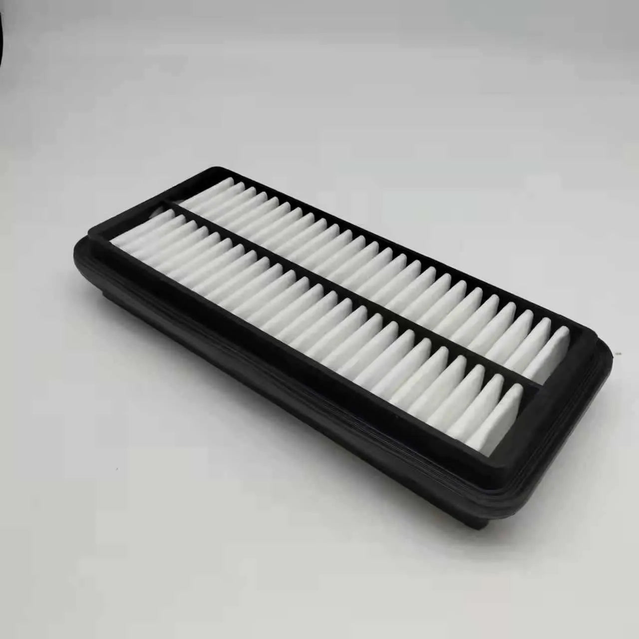 Black car air filter with 256x113x40mm dimensions for Modern vehicle replacement