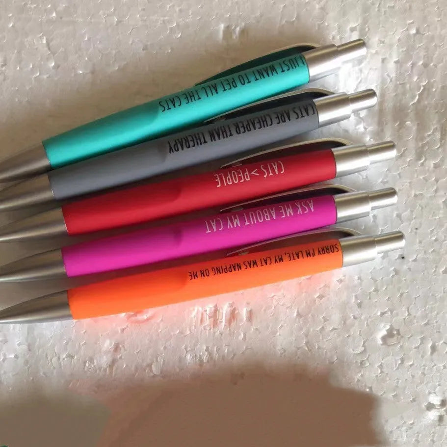 Set of five automatic push-action coloured pens in a beaded bag, with cat or dog design options.