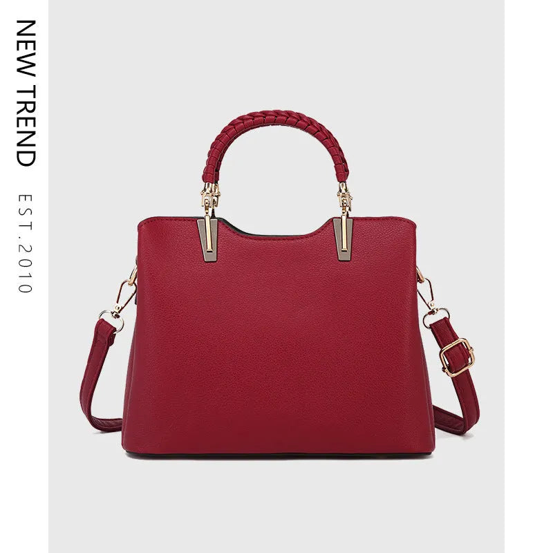 Western style PU crossbody handbag in beige, horizontal square 25x12x19cm, with stitching and contrast colour details.