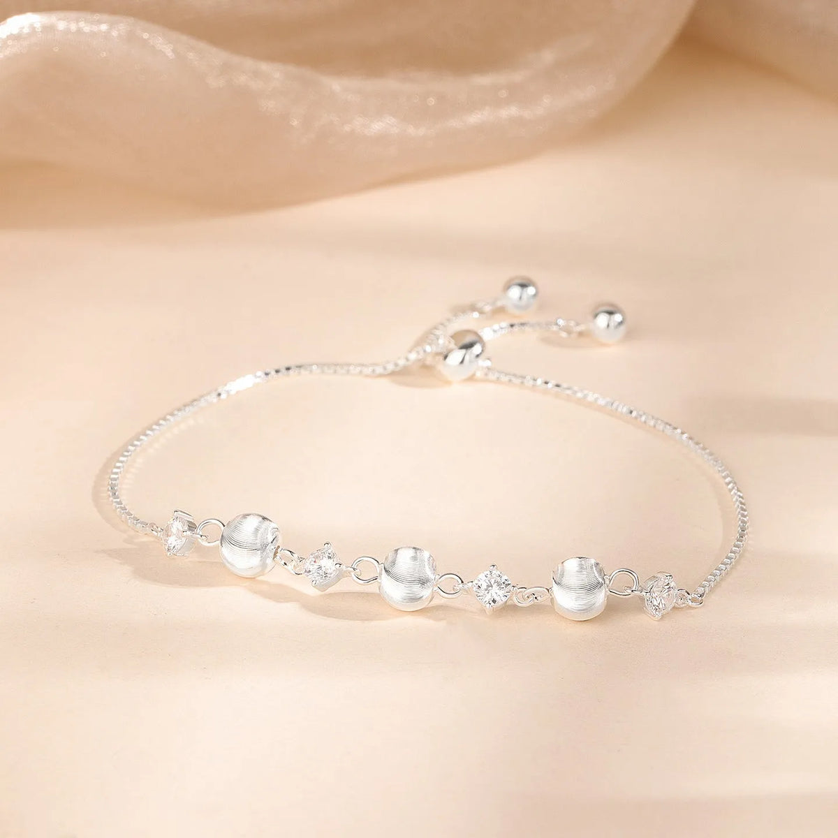 925 silver adjustable pull-out bracelet for women round New Chinese style plain silver finish