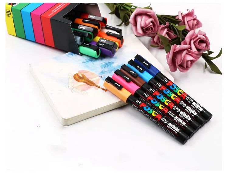 Set of 8 coloured acrylic doodle pens with plastic casing and 0.9-1.3mm tips