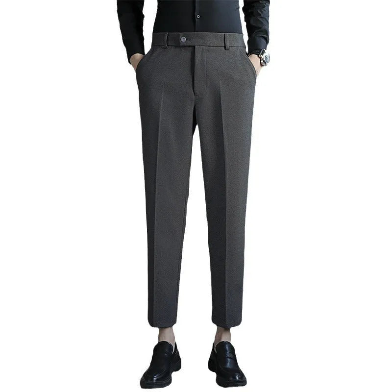 Men's straight fit corduroy trousers in Retro Brown colour with elastic waistband.