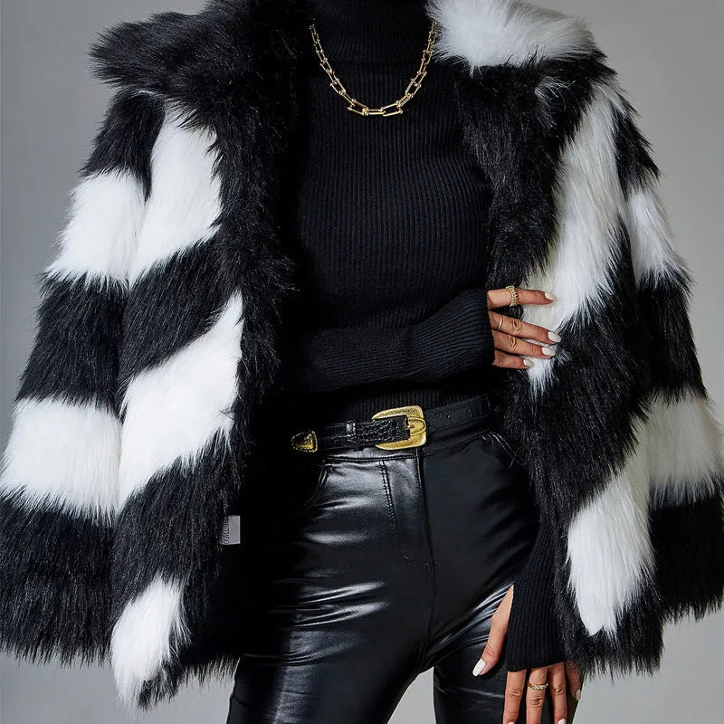 Faux fur coat with contrast lapel and fur collar in polyester fabric