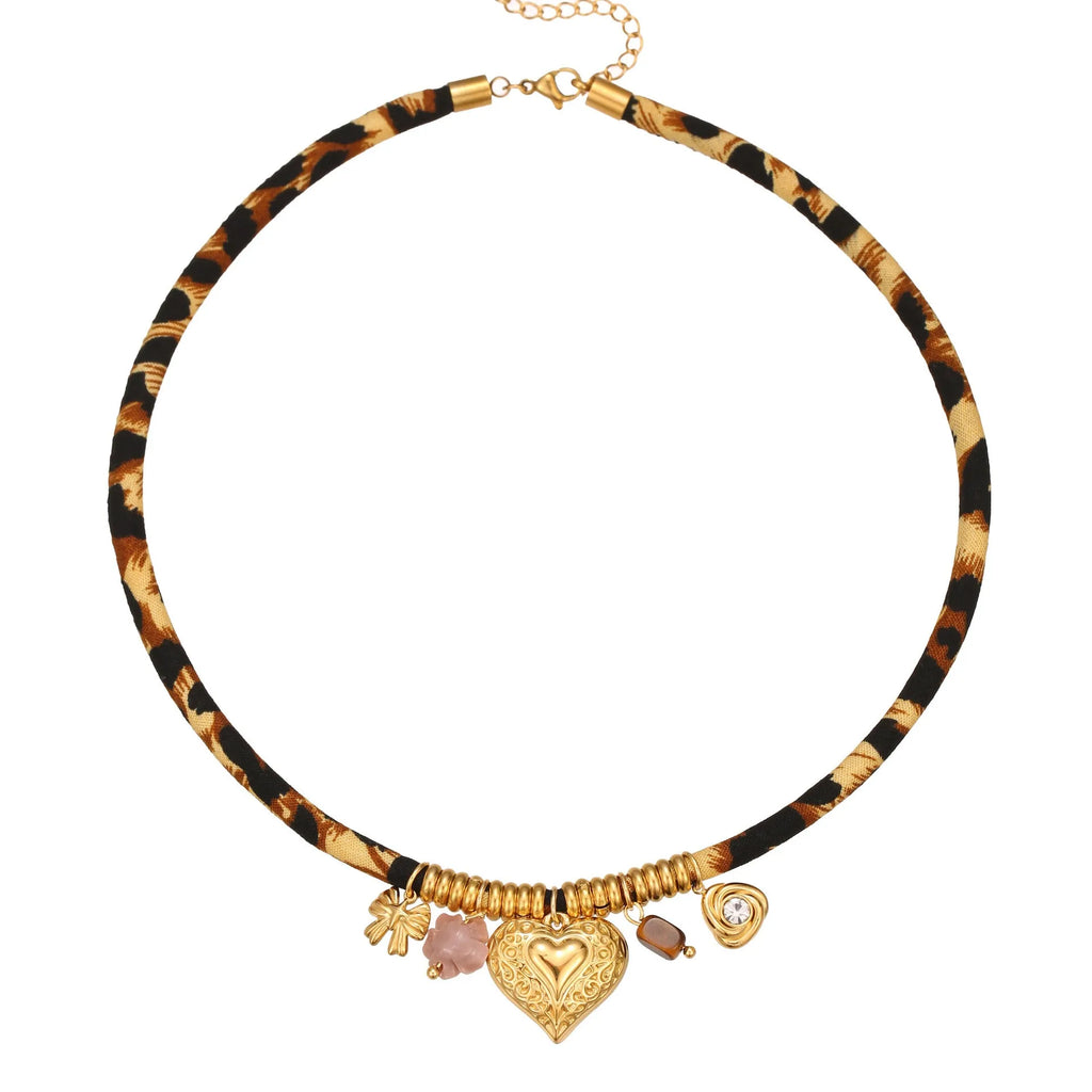 Women's stainless steel necklace with geometric pendant on adjustable 41-50cm chain