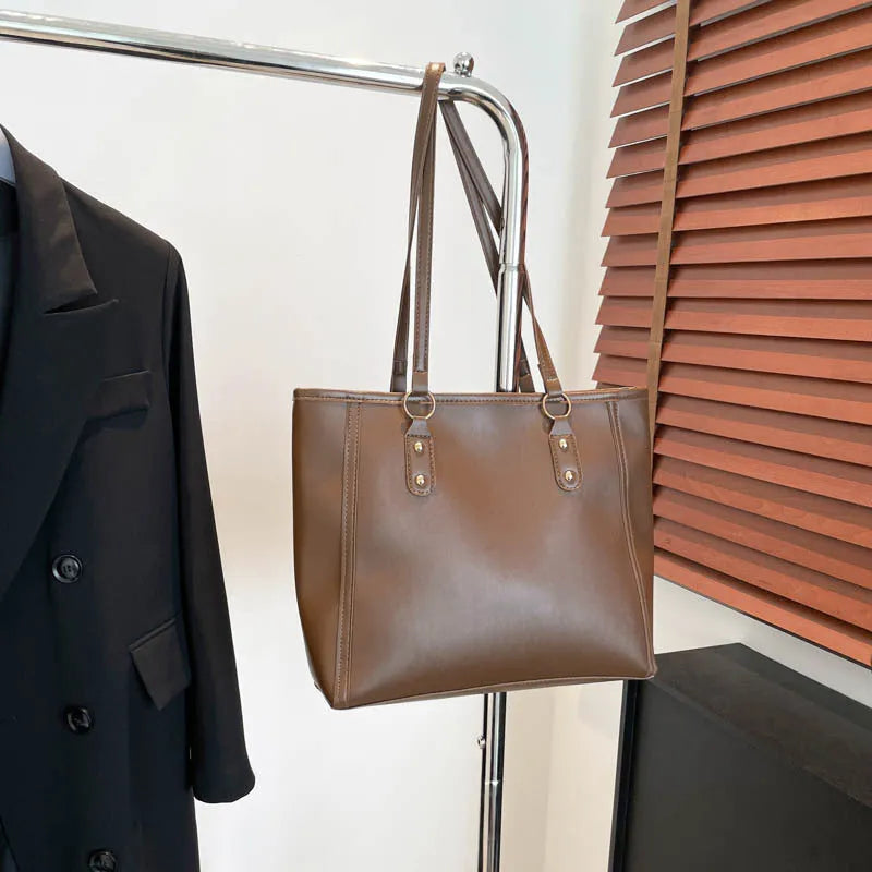 Korean style PU leather shoulder underarm bag in horizontal square shape with sandwich pocket