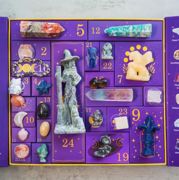 Crystal Halloween paper countdown gift box measuring 33.5cm wide with emotion cultivation activities