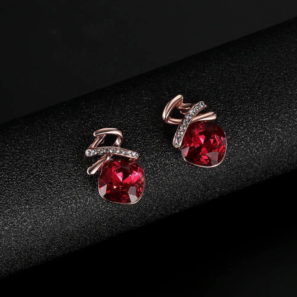 Alloy bridal necklace and earrings set with diamond detailing and water wave chain