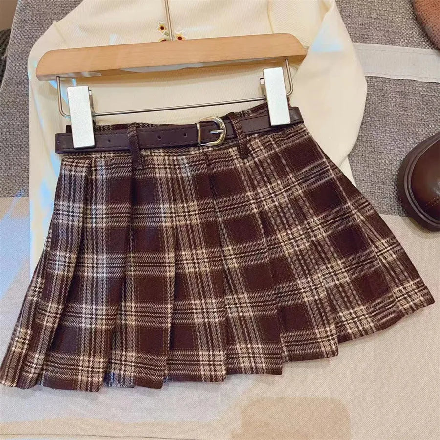 Girls' plaid patterned pleated skirt with A-line silhouette in cotton-blend fabric