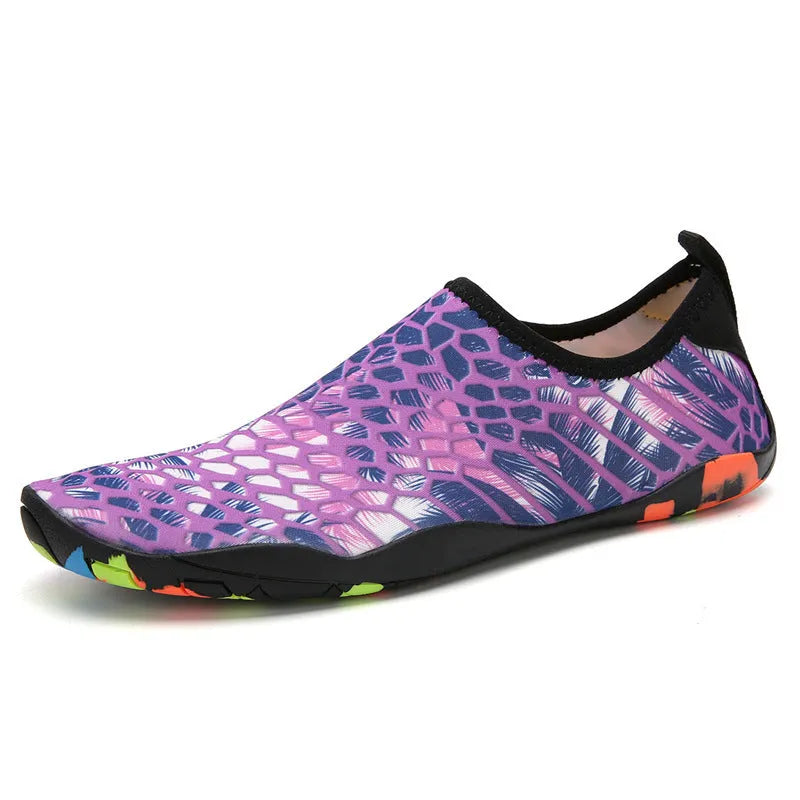 Beach wading shoes for men and women in blue, made from Lycra fabric with an EVA midsole.