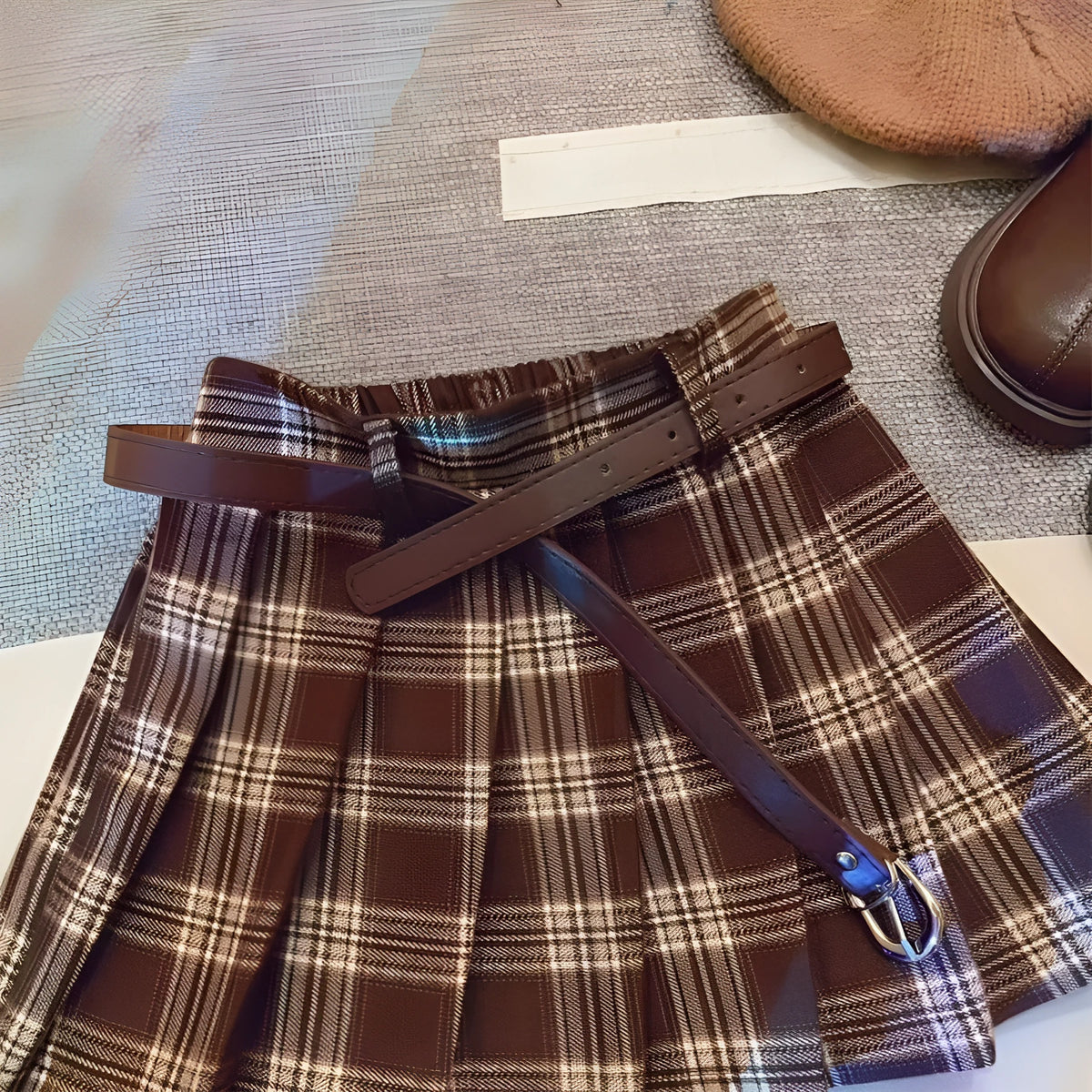 Girls' plaid patterned pleated skirt with A-line silhouette in cotton-blend fabric