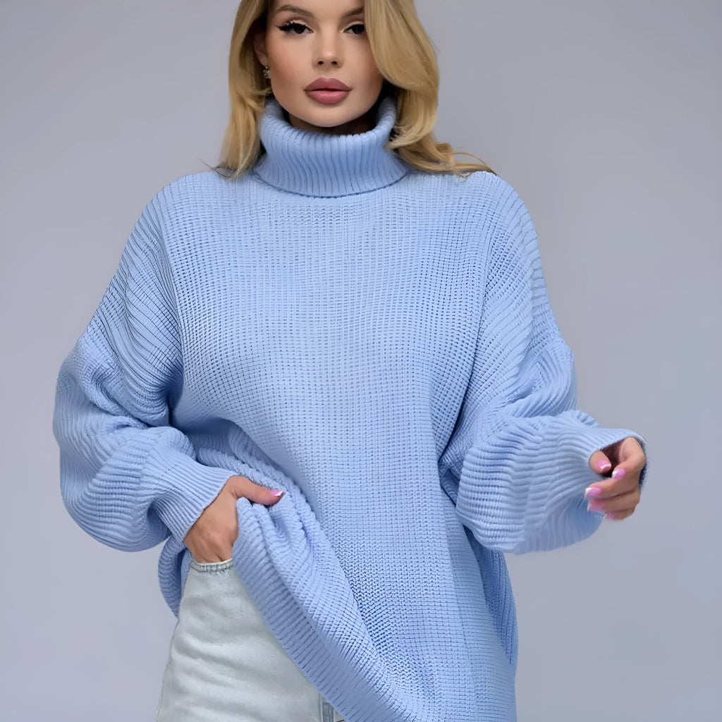 Women's high neck pullover sweater in loose fit with thick knit texture
