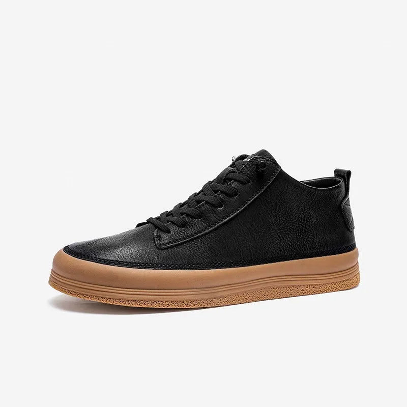 Men's black leather casual shoes with round toe and lanyard closure on white background