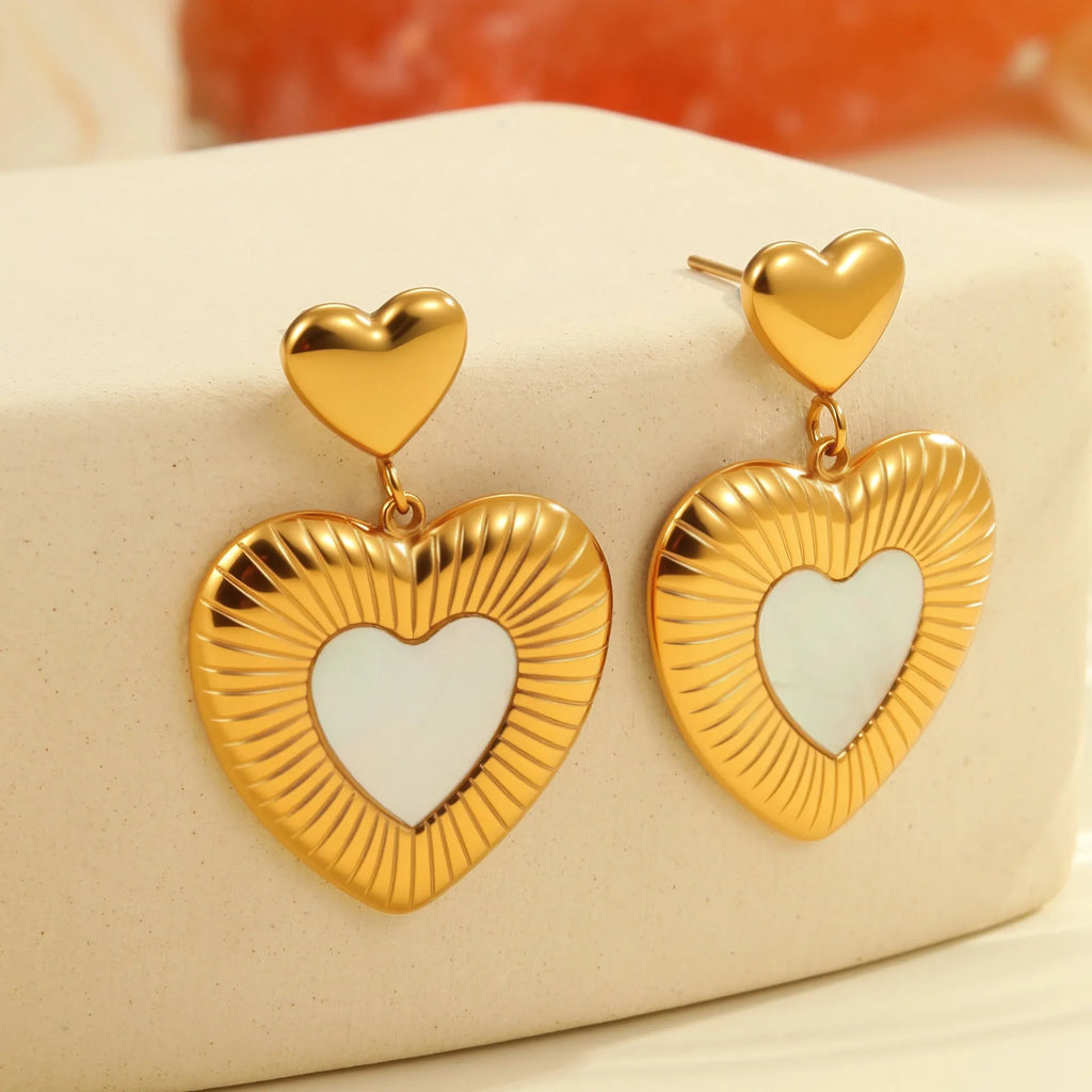 Gold-coloured heart-shaped stainless steel earrings with 18K electroplating for women