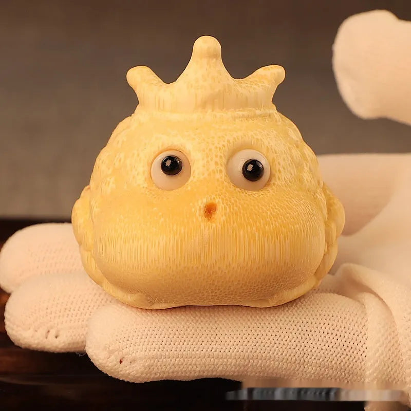 Solid bamboo carving of a Crown Princess toad ornament in cute style, 5.0 cm size.