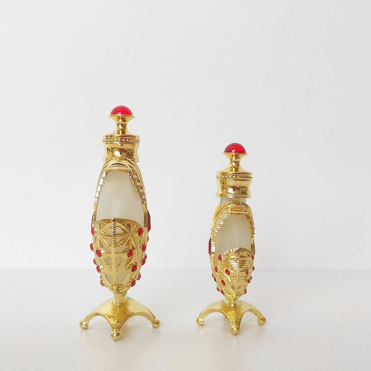 Concentrated perfume oil 12ml and 35ml glass bottles with floral fragrance and essential oil