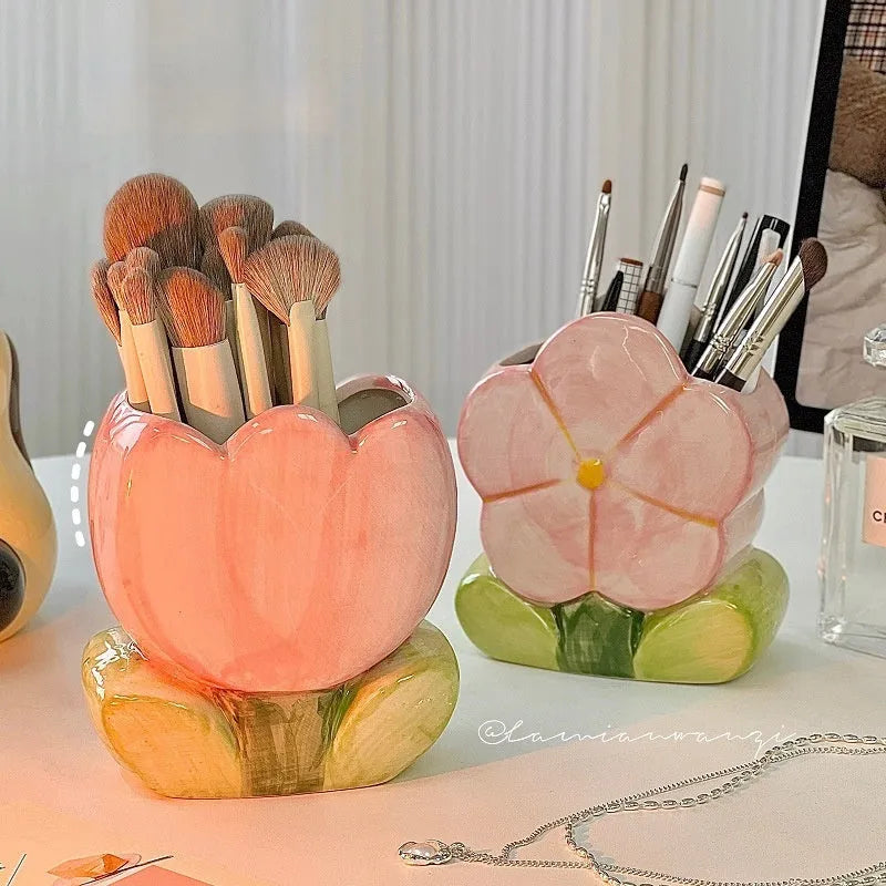 Ceramic flower pen holder storage box with floral pattern on desktop