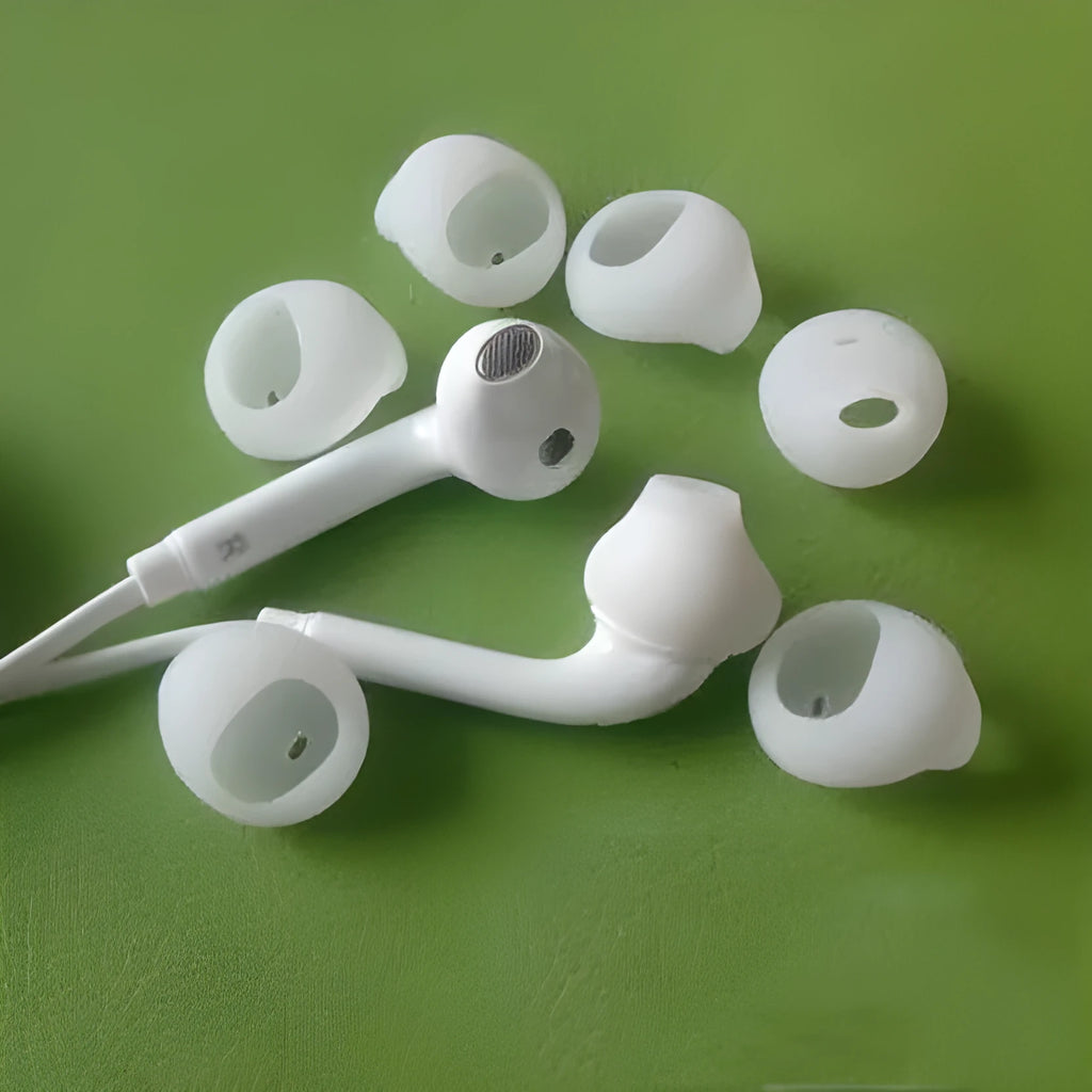 Black and white silicone protective sleeves for Samsung Galaxy S6 Edge G9200 G9250 G920A in-ear earphones.