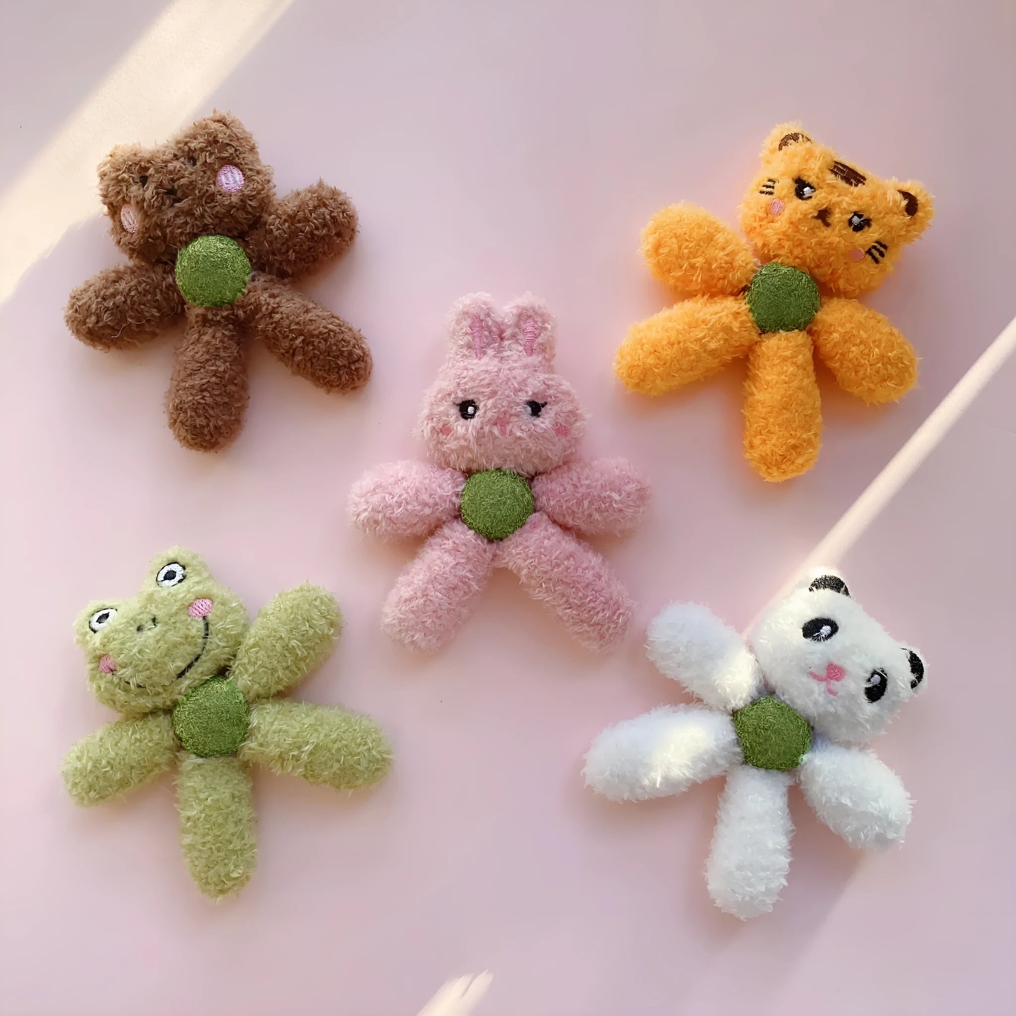12.5cm catnip ball chewing toy in animal designs for feline dental play