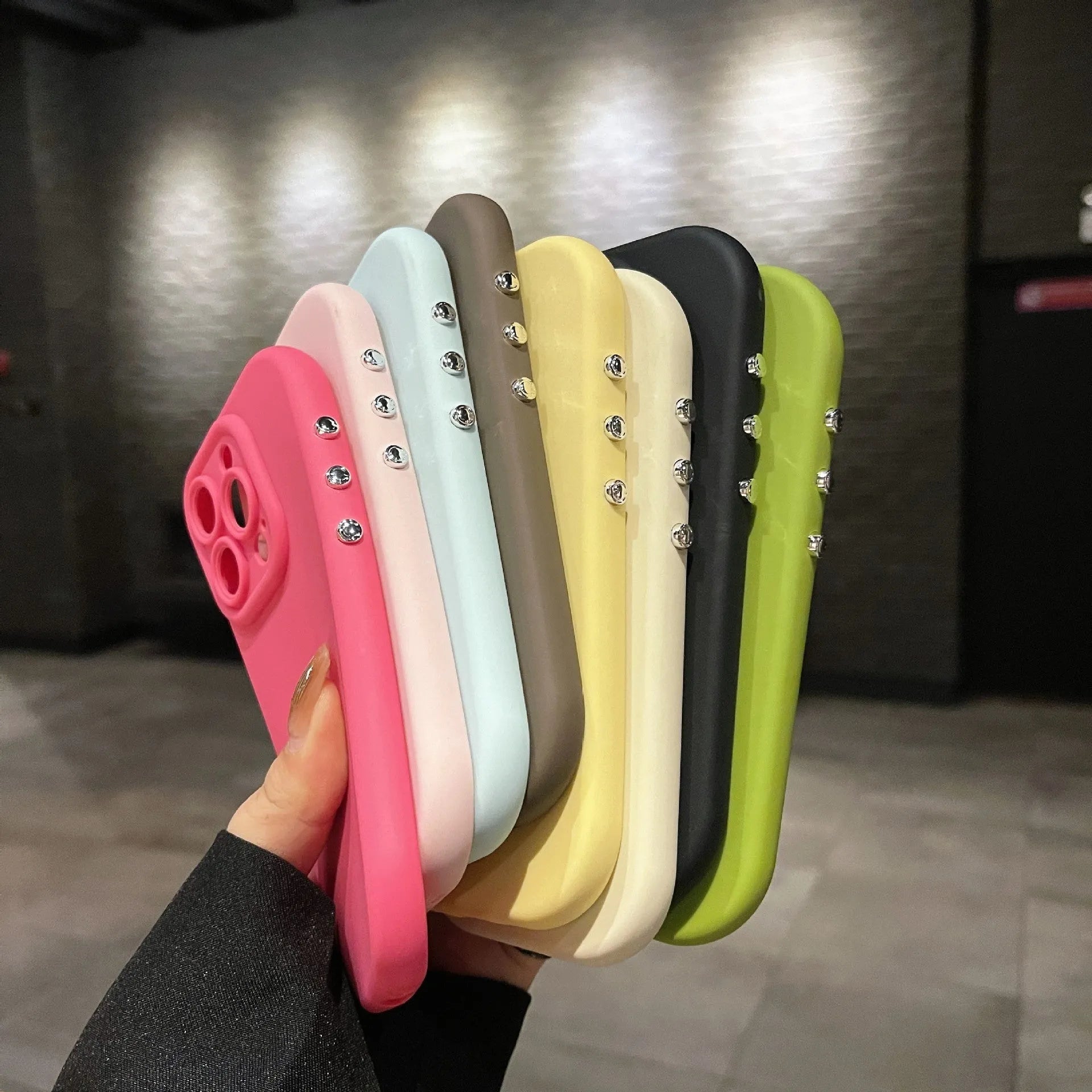 Soft silicone phone case with electroplating finish in antique white for iPhone, shockproof and anti-fingerprint