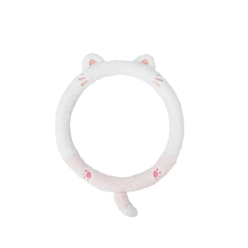 Fleece steering wheel cover with embroidered animal design for 38cm diameter steering wheels