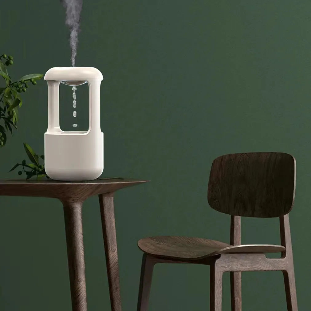 Home Fashion anti-gravity water drop humidifier in white plastic with USB cable