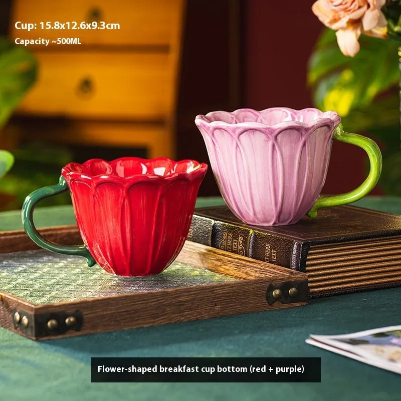 Ceramic breakfast cup with floral pattern, 500ml capacity, in red or purple pastoral style.