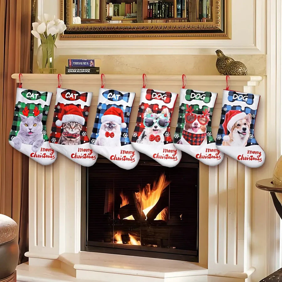 Printed cloth Christmas decoration featuring puppy and cat designs in plaid patterns, measuring 26x36cm