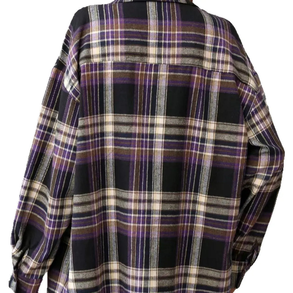 Women's loose fit cotton plaid shirt in retro styling with long sleeves