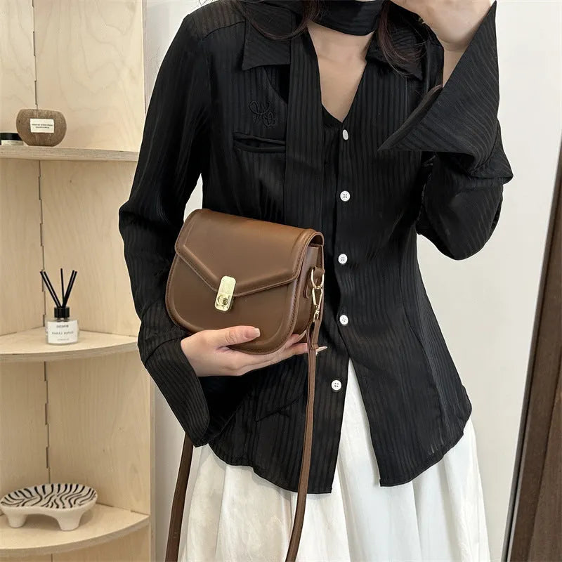 Soft PU leather messenger bag with clamshell opening in horizontal square shape