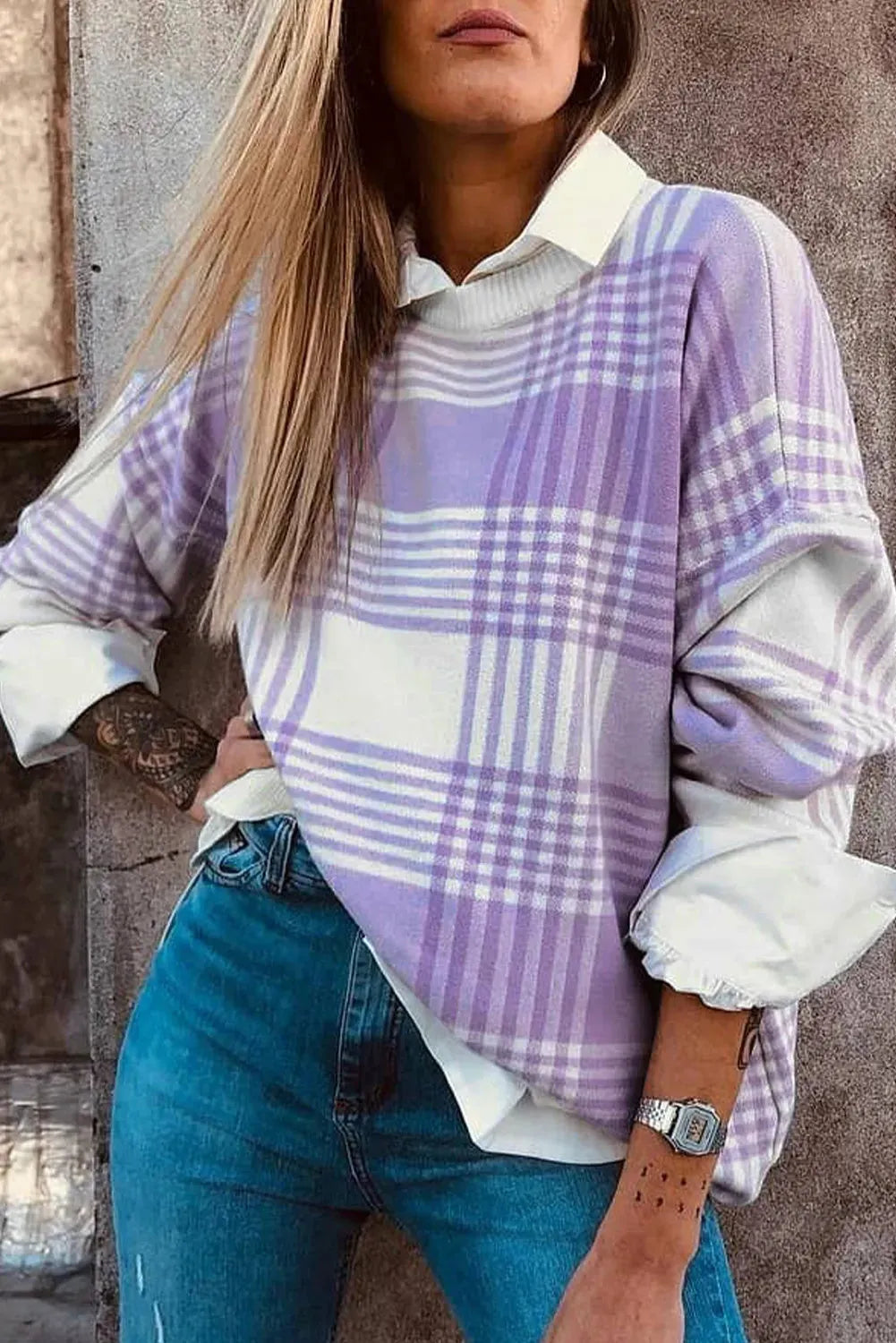 Loose lilac plaid print women's sweater with long sleeves and ribbed trim