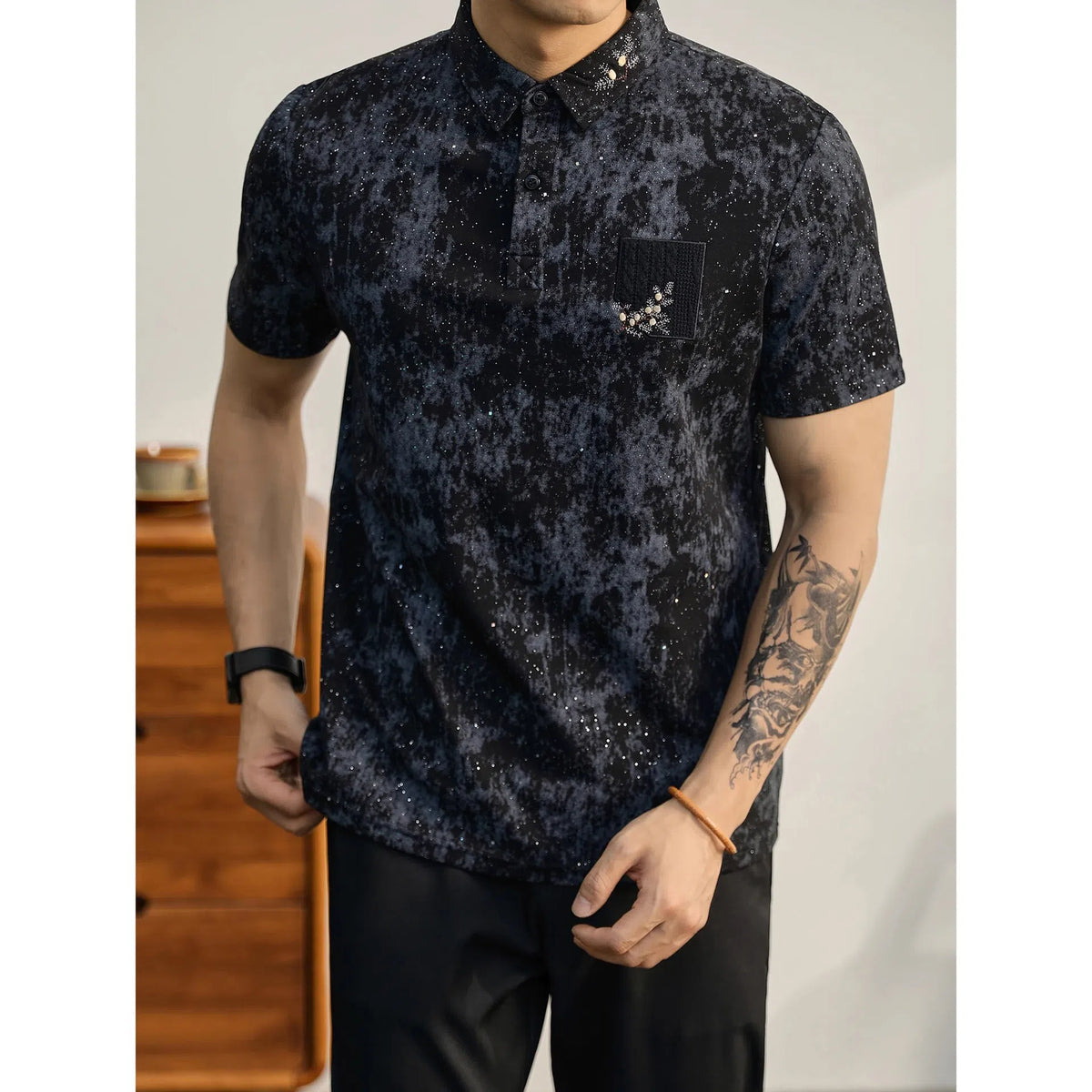 Men's short-sleeve tie-dye T-shirt in black with Ice Silk polyester fabric, loose fit for summer