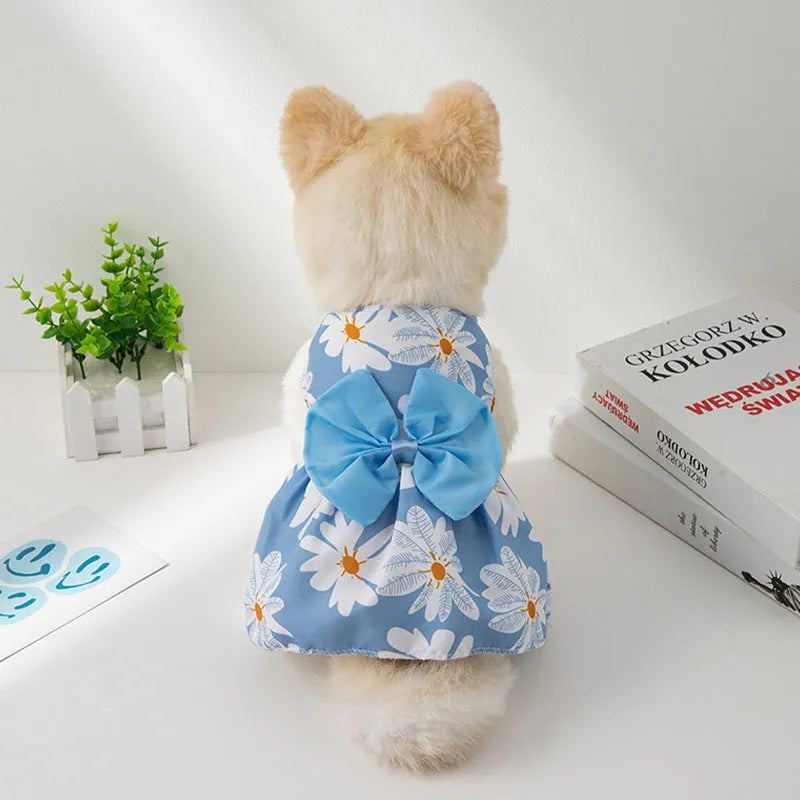 Ultra-thin floral butterfly knot princess dress for a dog or cat on a summer day.