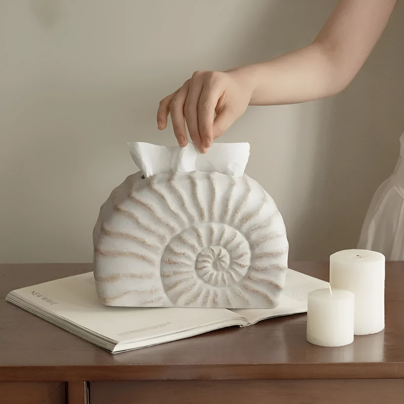 Resin tissue box cover with conch ramble design in modern simplicity style