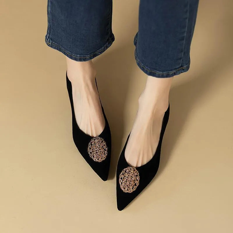 Women's French style stiletto pointed-toe shoes in black and orange with shallow mouth cut for commuting