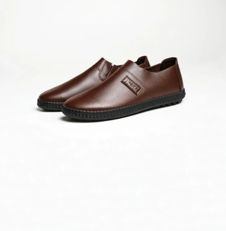 New strap mans casual shoes with solid pattern, PU upper, available in black and brown